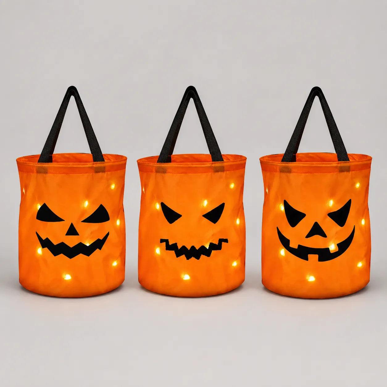 Light-Up Pumpkin Trick-or-Treat Bag